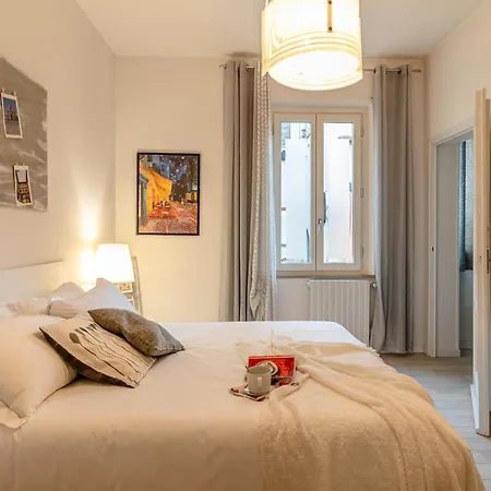 Courtyard Nest Apartamento Florencia