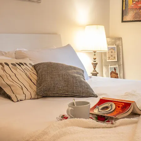 Apartamento Courtyard Nest *