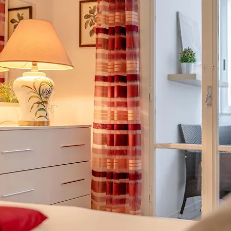 Courtyard Nest Florencia